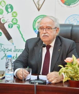  Dr. BENSEMMANE AMINE Président du GRFI fondation Filaha innov’ « Valoriser notre production agricole nationale « AGROFOOD » nouvelle thématique de l’industrie agroalimentaire au SIPSA-FILAHA 2021 » 